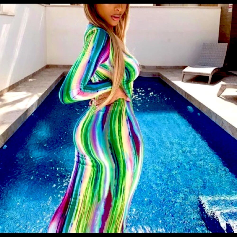 👗 Fashion Nova Maxi Body Dress